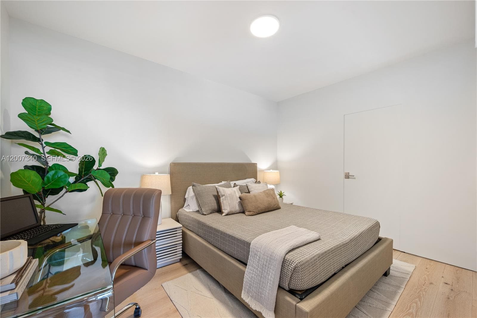 6365 Collins Ave # 3904, Miami Beach FL 33141 — 17