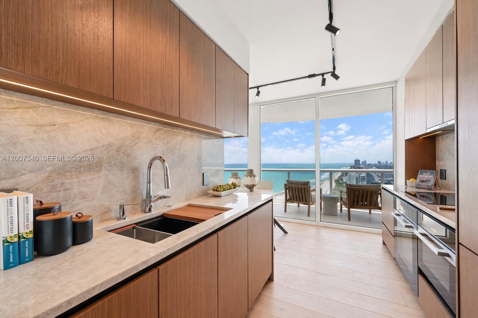 6365 Collins Ave # 3904, Miami Beach FL 33141 — 7