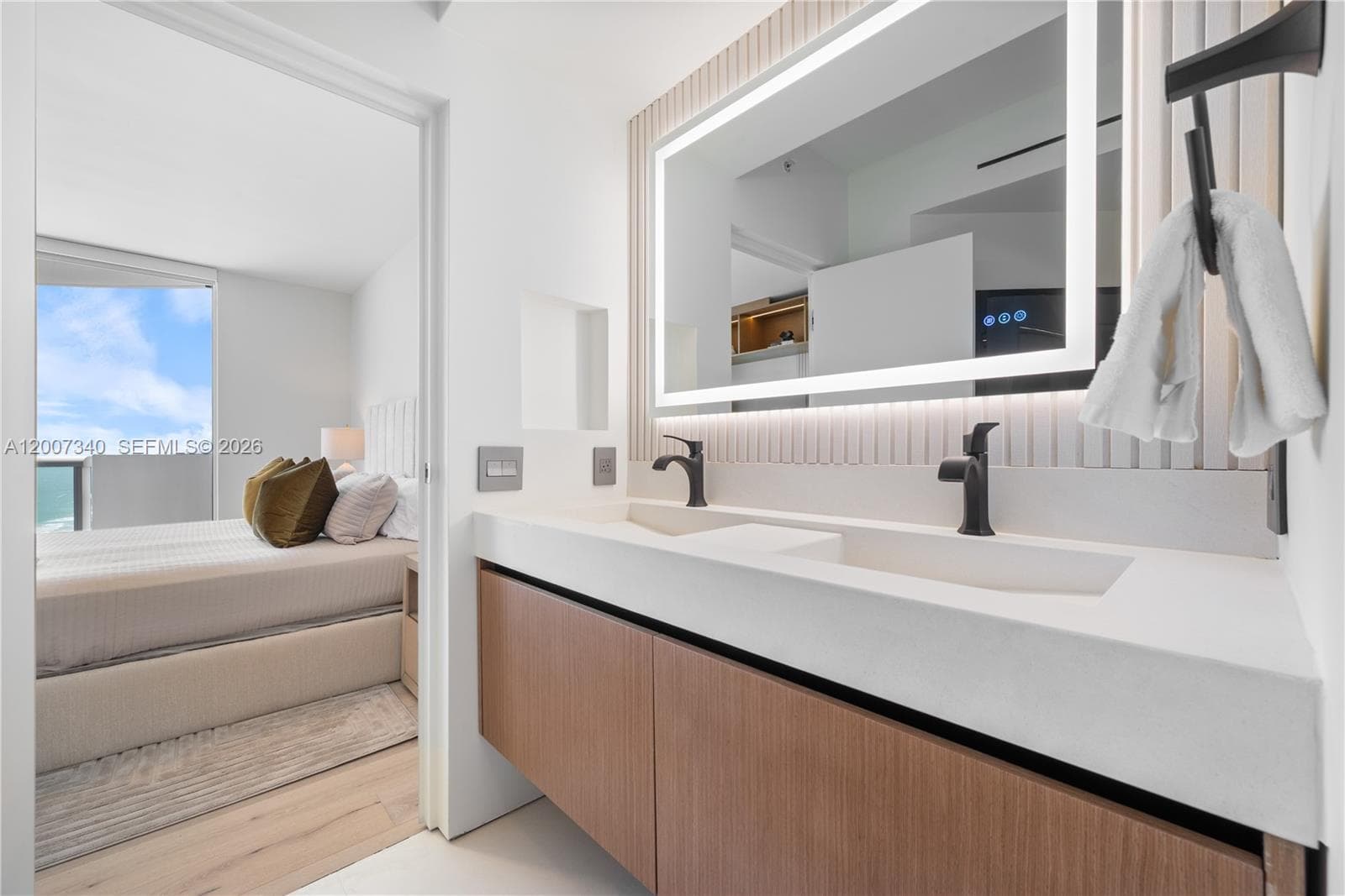 6365 Collins Ave # 3904, Miami Beach FL 33141 — 14