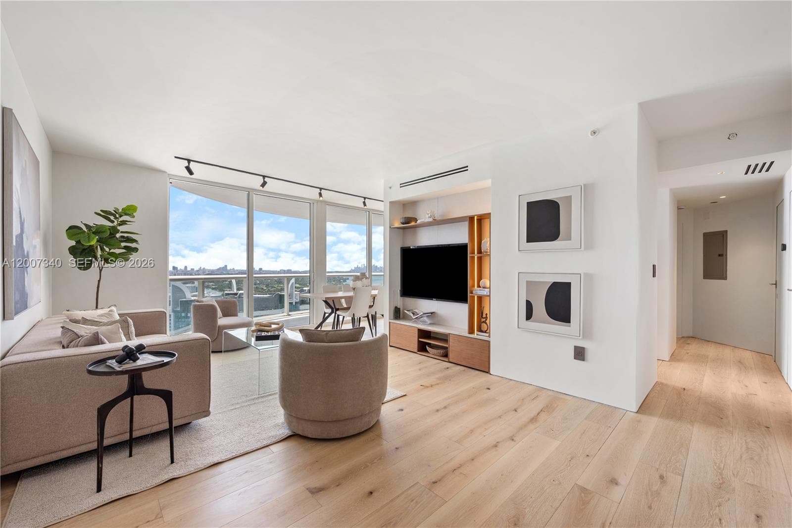 6365 Collins Ave # 3904, Miami Beach FL 33141 — 4