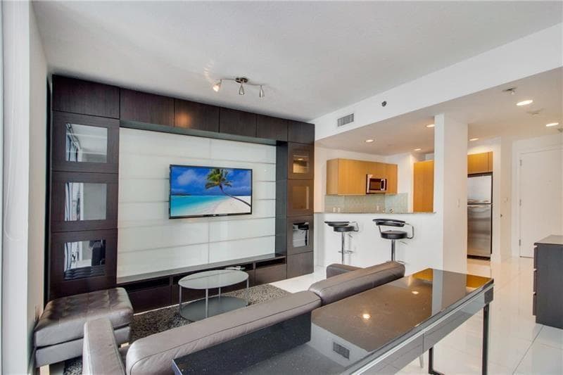 1050 Brickell Avenue # 3222, Miami FL 33131 — 5