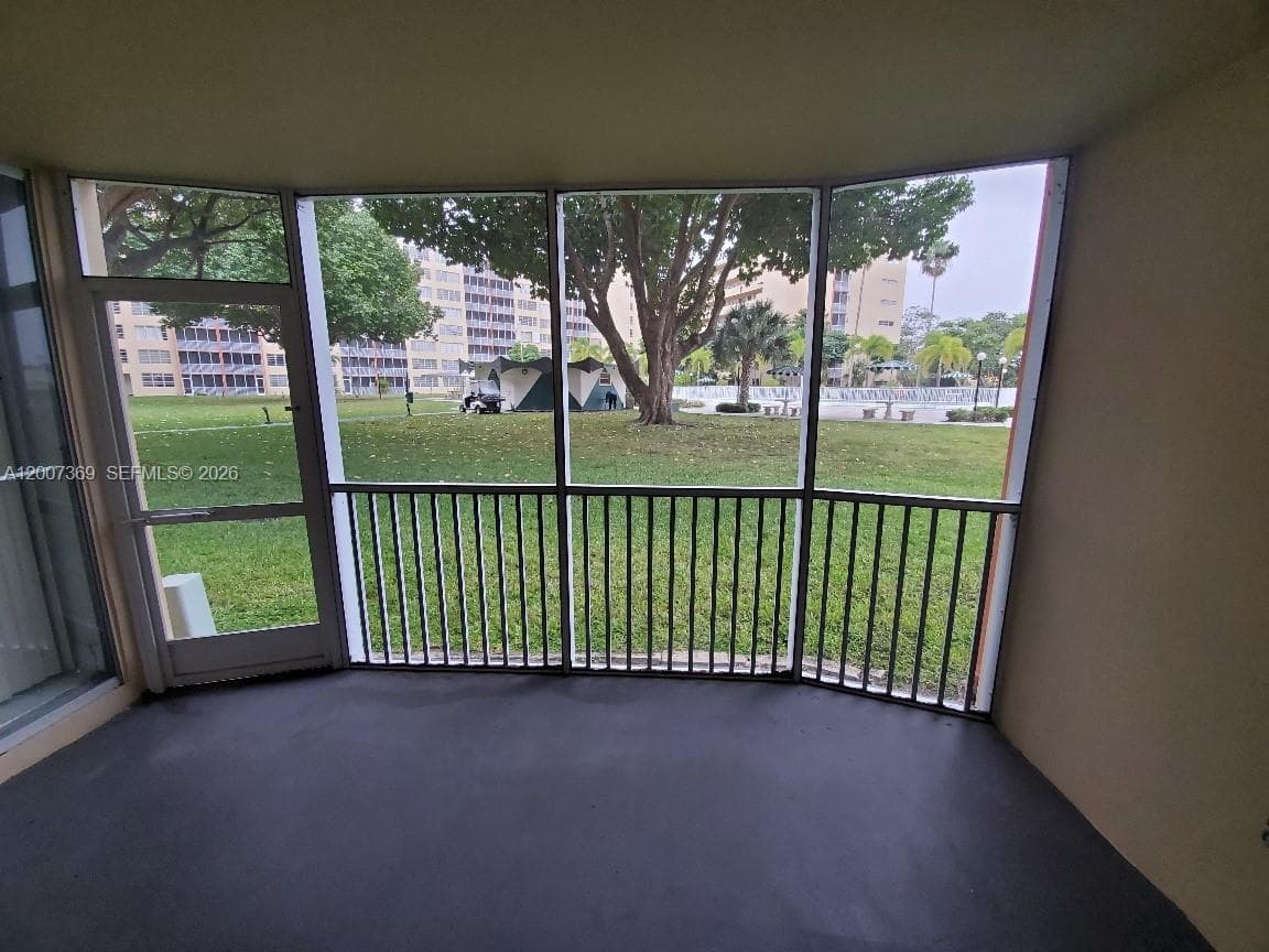 1750 NE 191st St # 1, Miami FL 33179 — 12