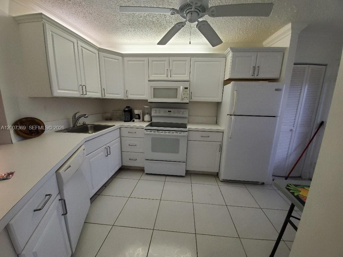 1750 NE 191st St # 1, Miami FL 33179 — 1