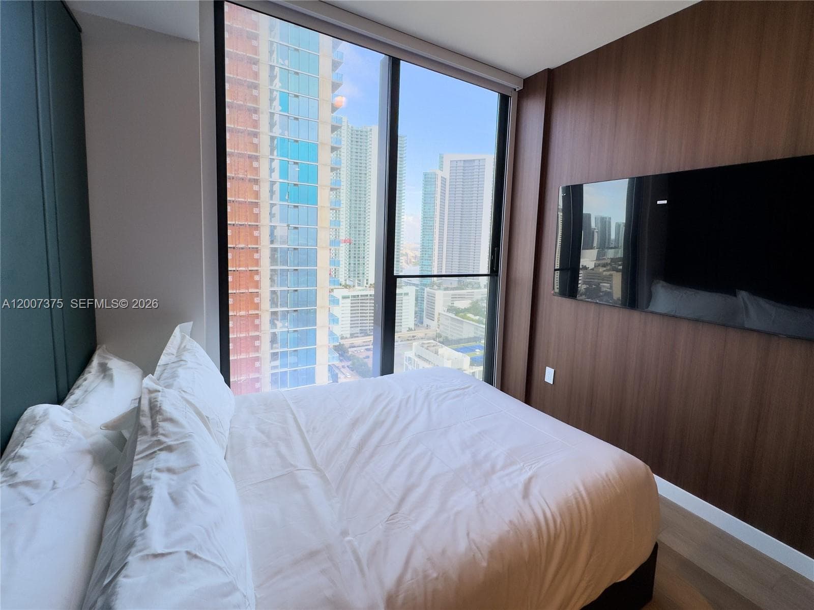 20 NE 11th St # 3006B, Miami FL 33132 — 5