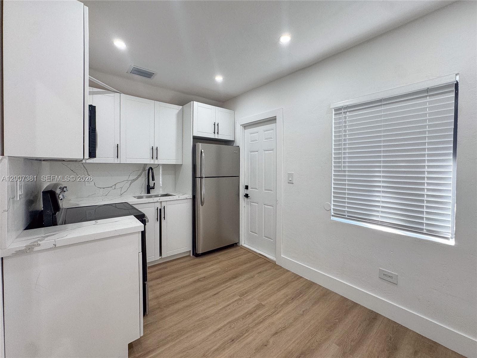 6322 NE 1st Pl, Miami FL 33138 — 12
