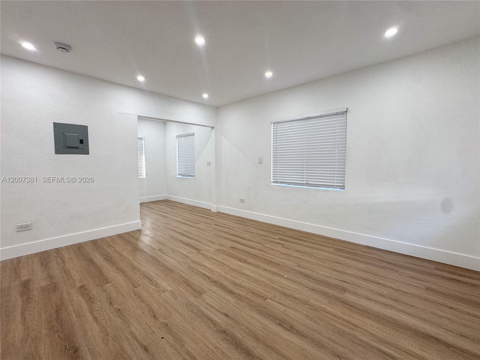 6322 NE 1st Pl, Miami FL 33138 — 5