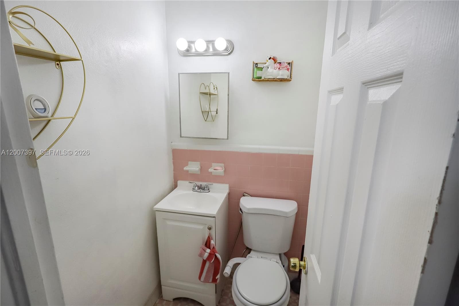 571 E 60th St, Hialeah FL 33013 — 5
