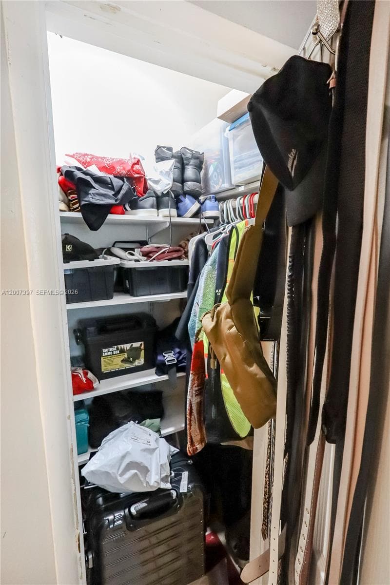 571 E 60th St, Hialeah FL 33013 — 14