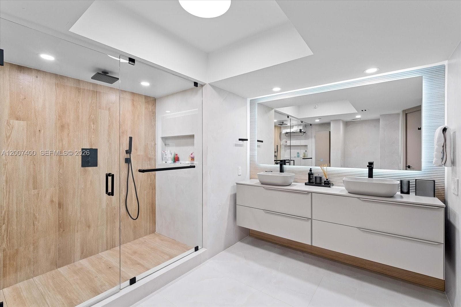 3640 Yacht Club Dr # 310, Aventura FL 33180 — 12