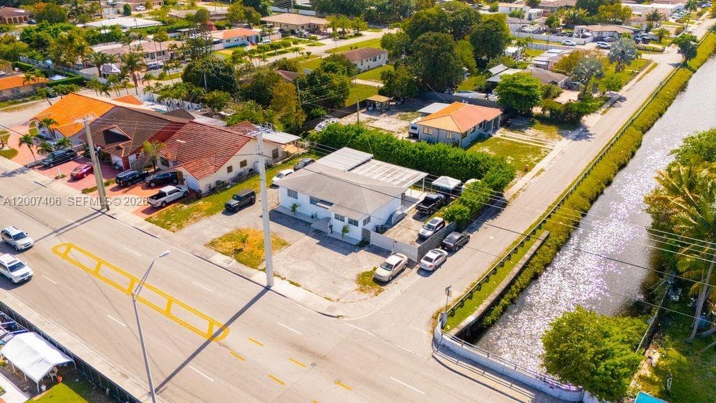 5290 Palm Ave, Hialeah FL 33012 — 4