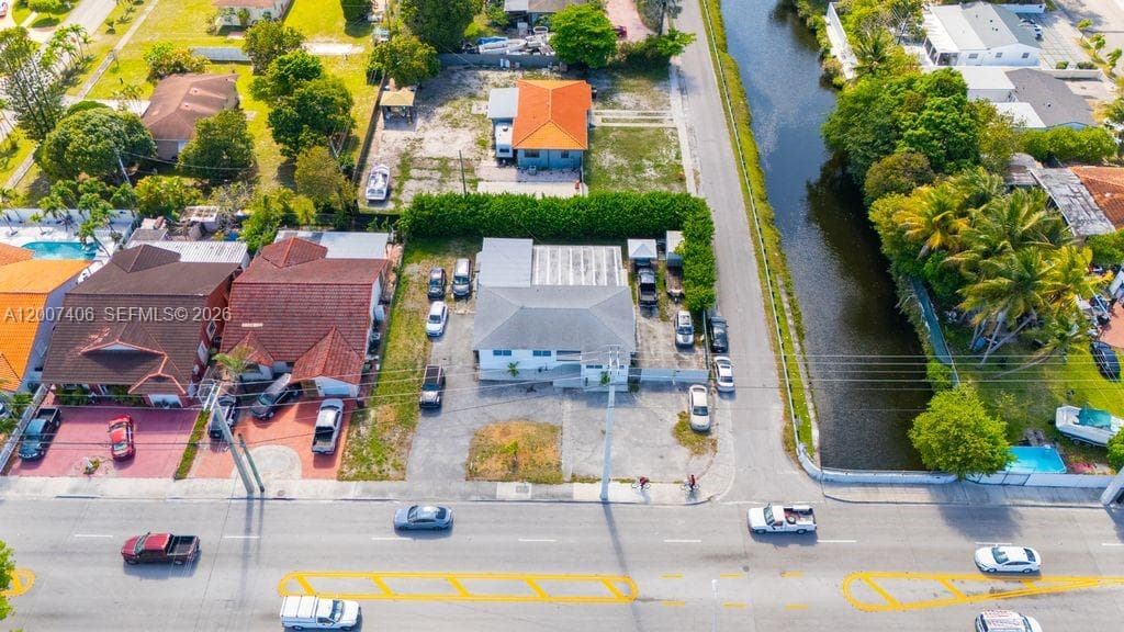 5290 Palm Ave, Hialeah FL 33012 — 25