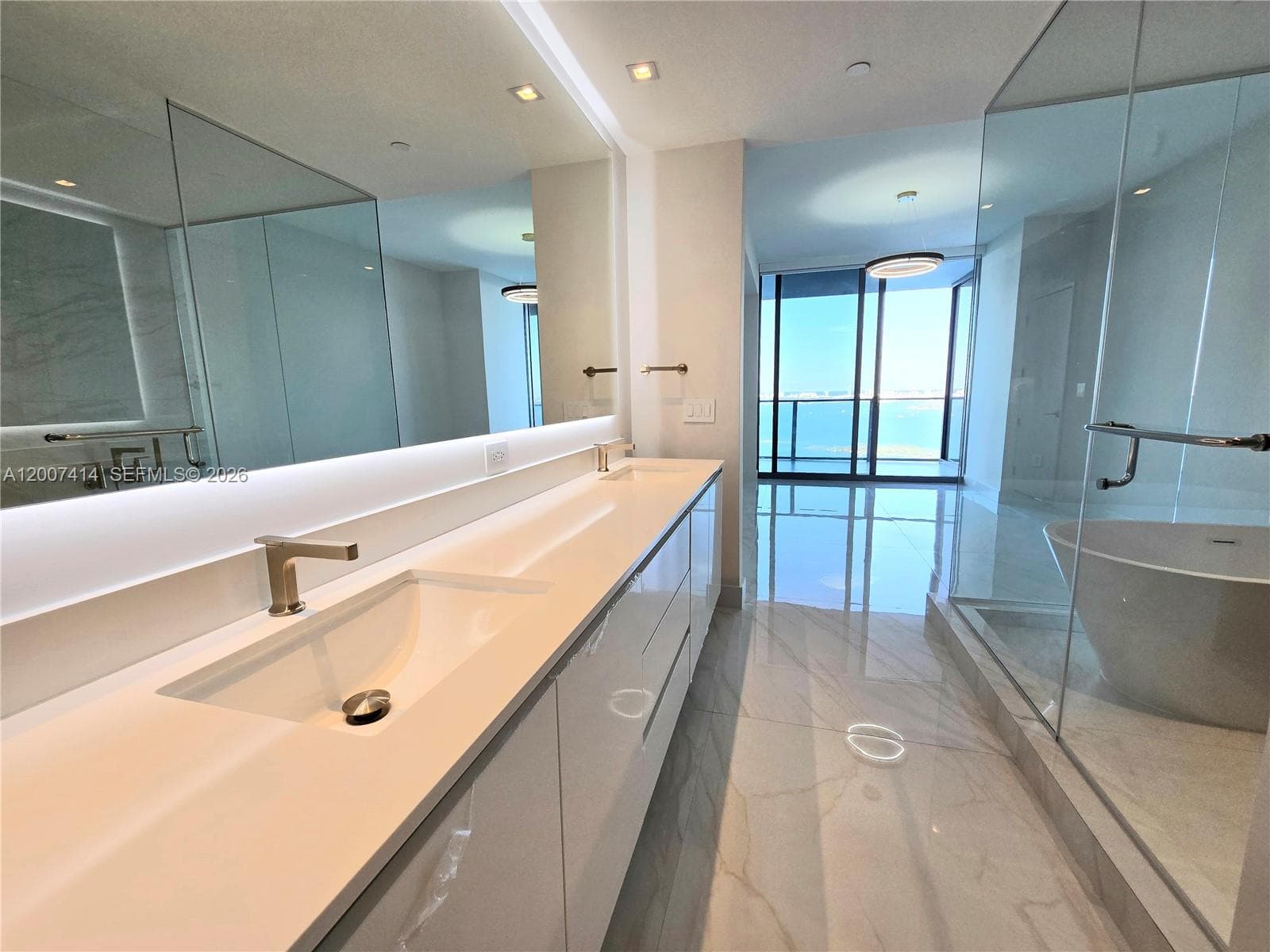 700 NE 24 ST # 3104, Miami FL 33137 — 34