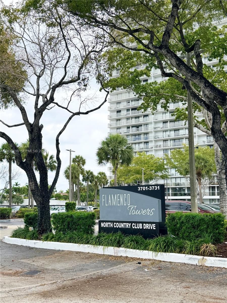 3701 N Country Club Dr # 607, Aventura FL 33180 — 2