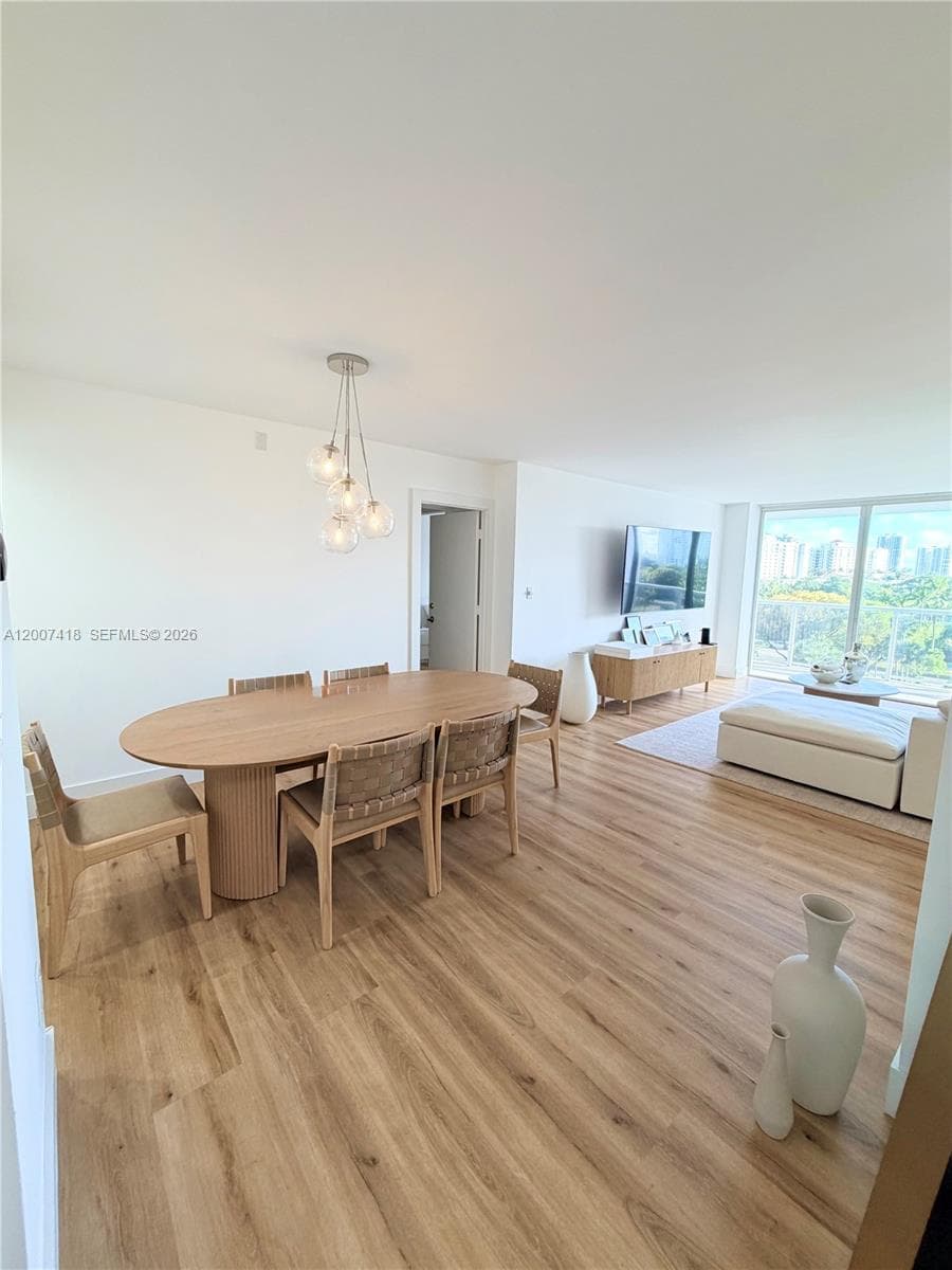 3701 N Country Club Dr # 607, Aventura FL 33180 — 3