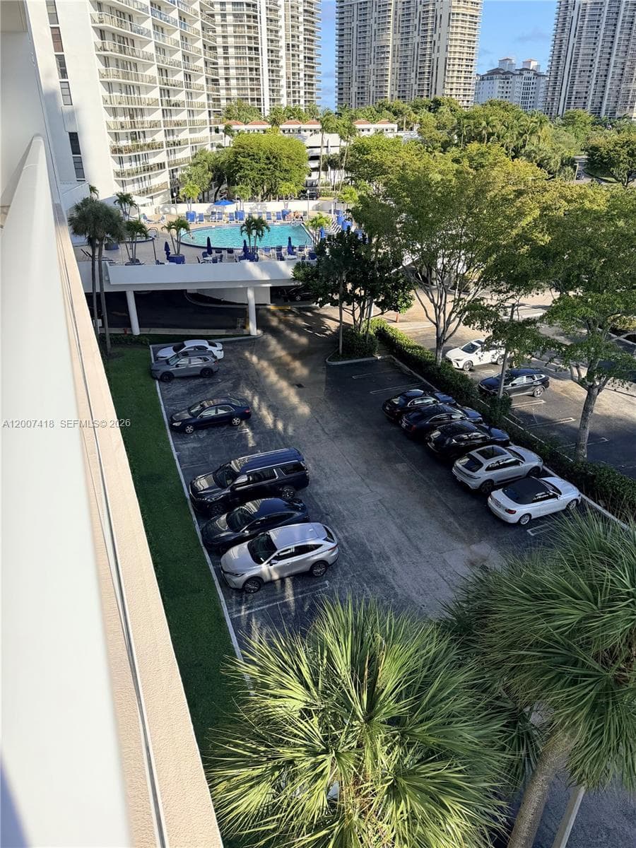 3701 N Country Club Dr # 607, Aventura FL 33180 — 29