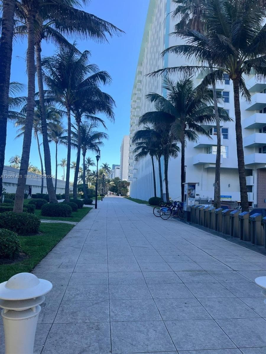 2899 Collins Ave # 1040, Miami Beach FL 33140 — 19