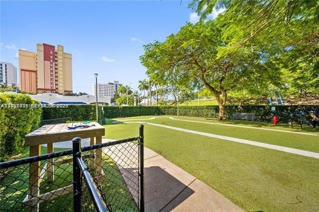 10 SW South River Dr # 909, Miami FL 33130 — 62
