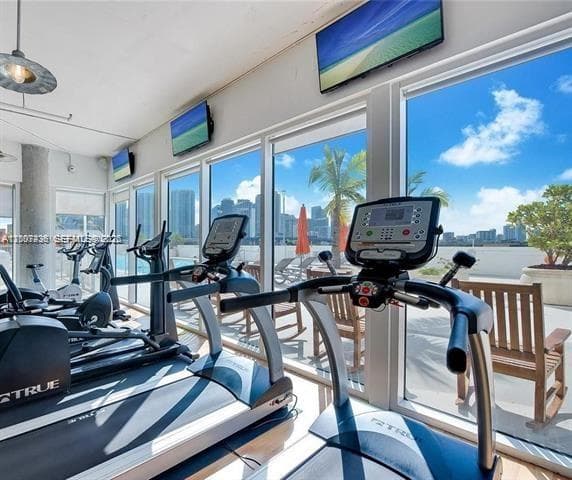 10 SW South River Dr # 909, Miami FL 33130 — 57
