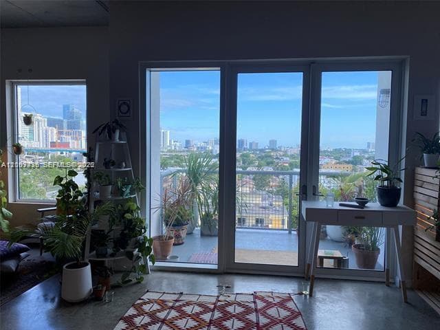 10 SW South River Dr # 909, Miami FL 33130 — 44