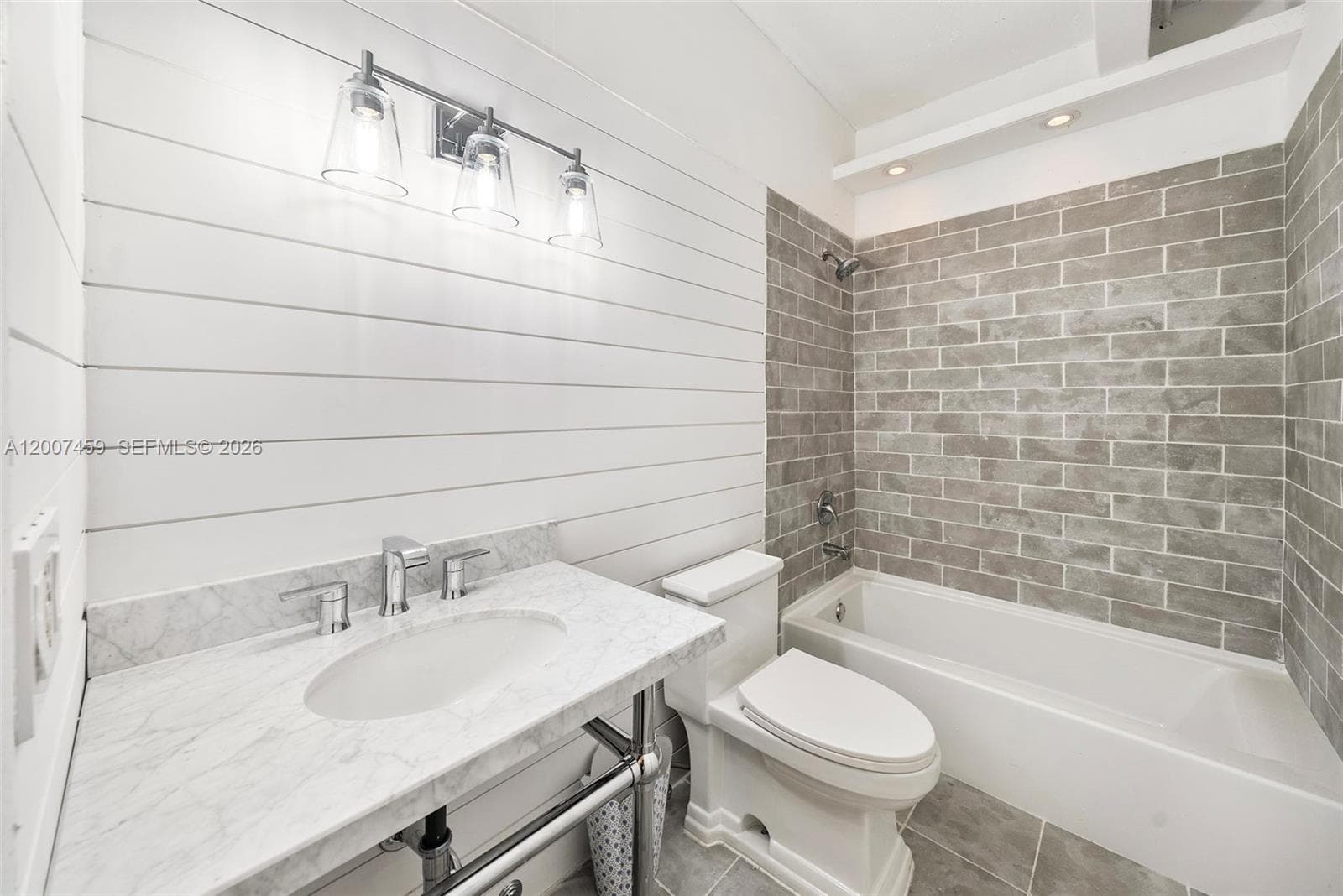 301 Michigan Ave # 403, Miami Beach FL 33139 — 11
