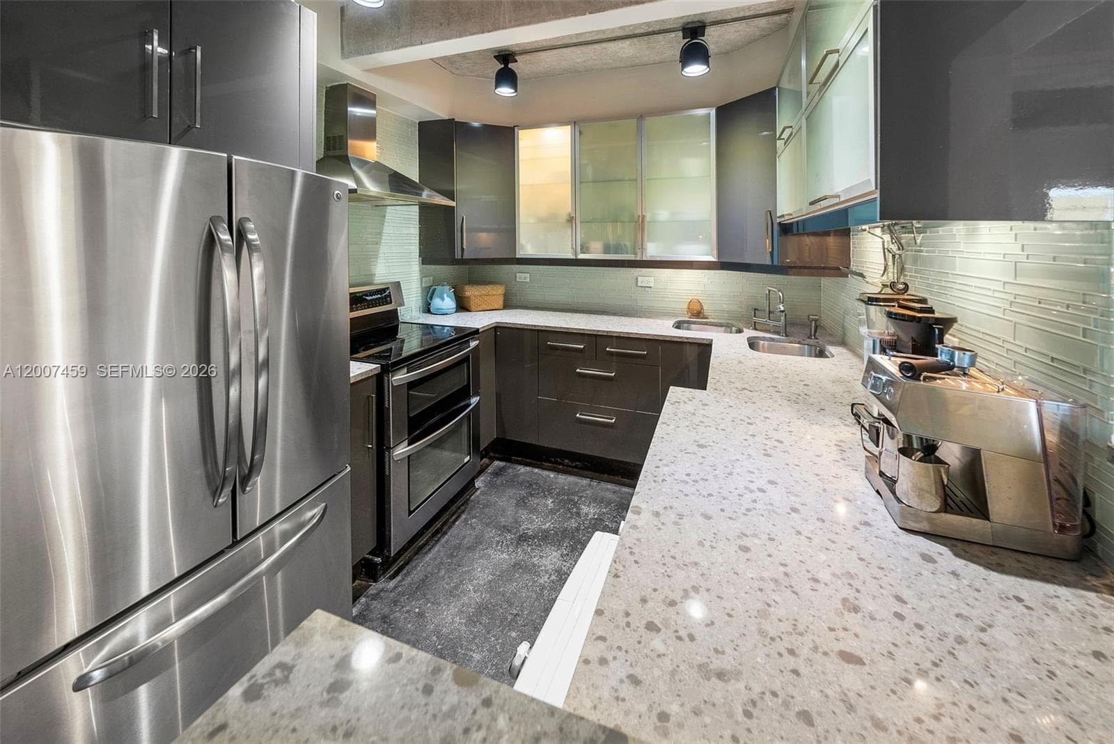 301 Michigan Ave # 403, Miami Beach FL 33139 — 8