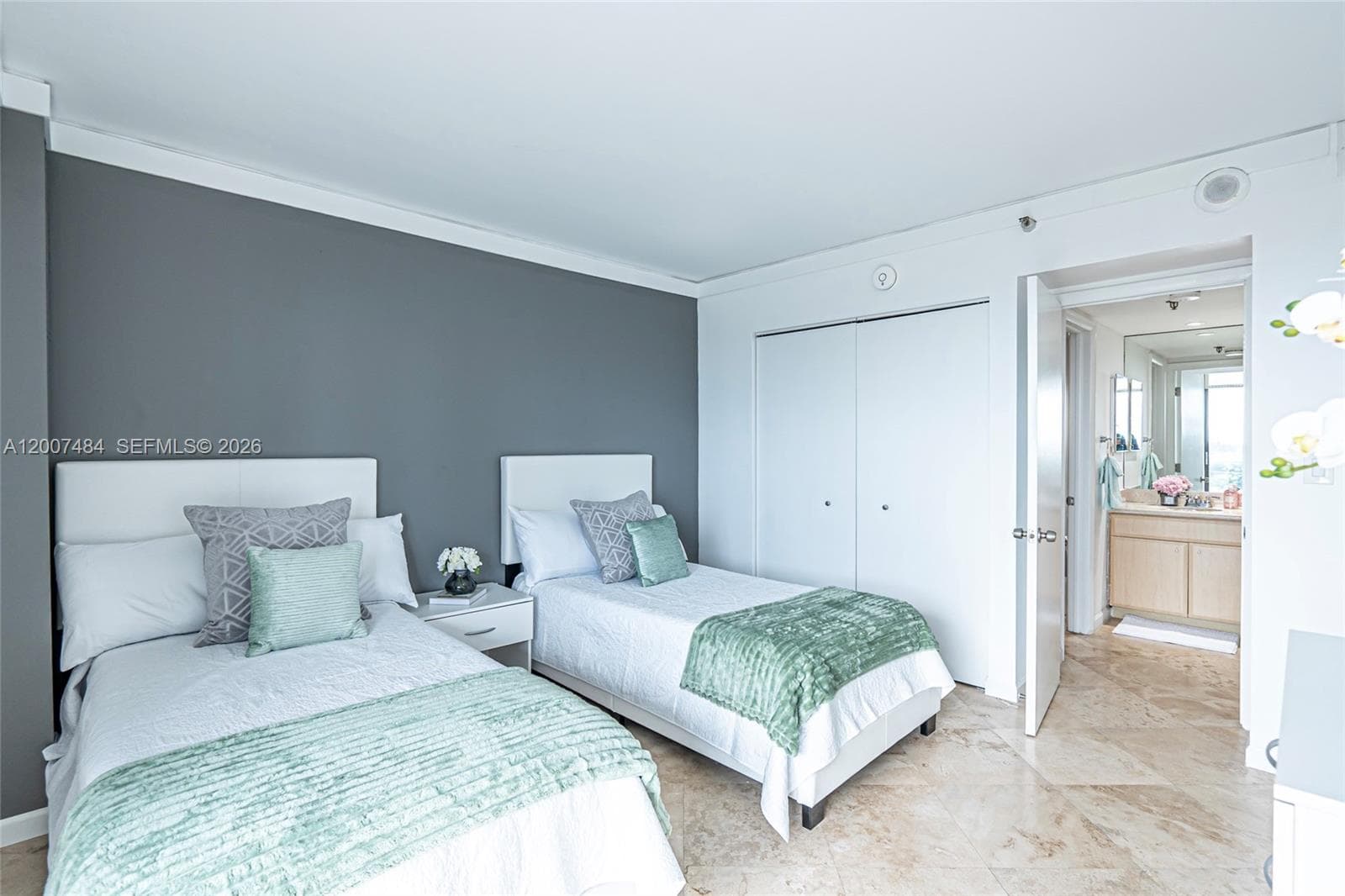 20505 E Country Club Dr # 931, Aventura FL 33180 — 85