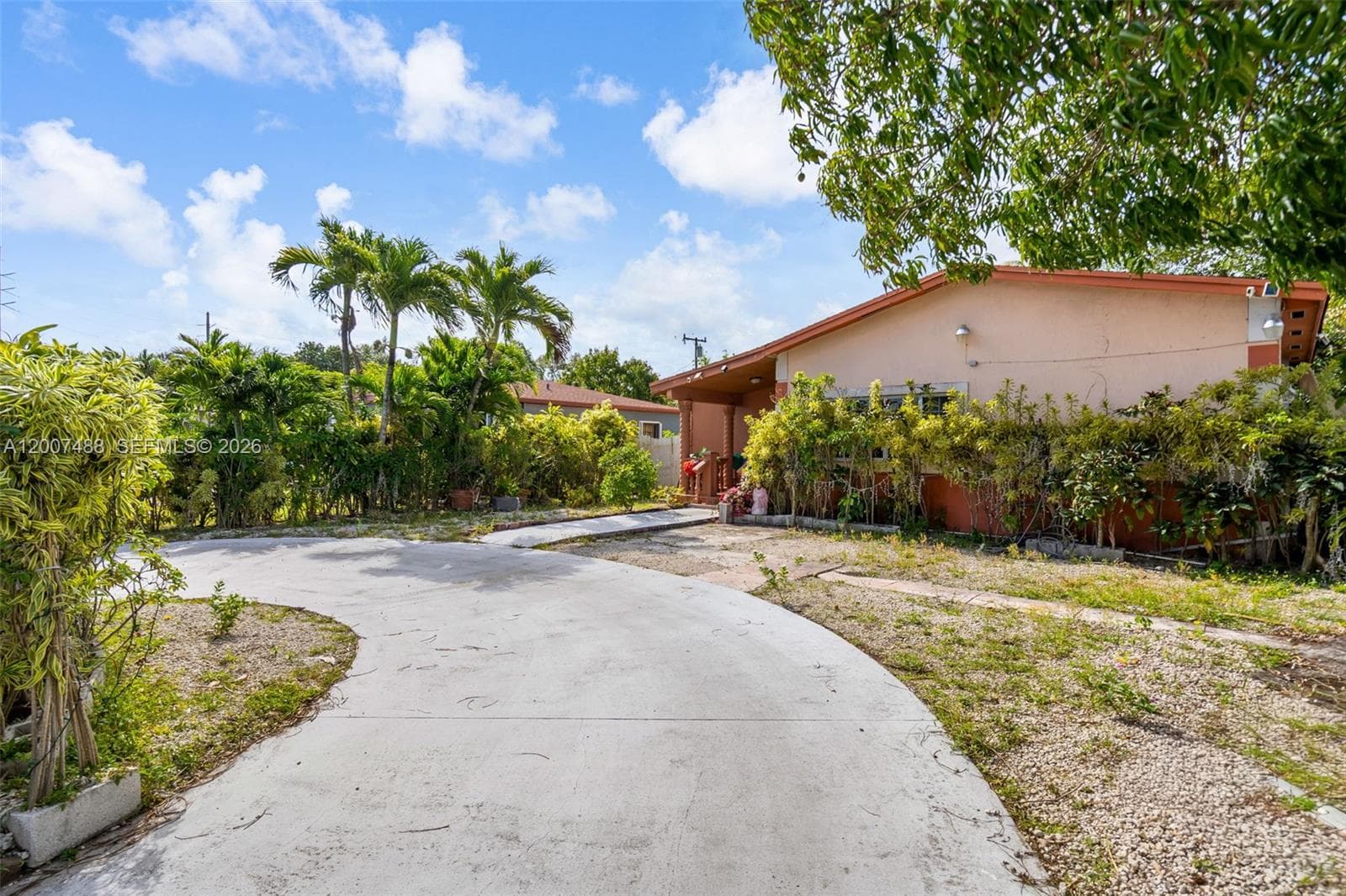 1320 NE 135th St, North Miami FL 33161 — 4