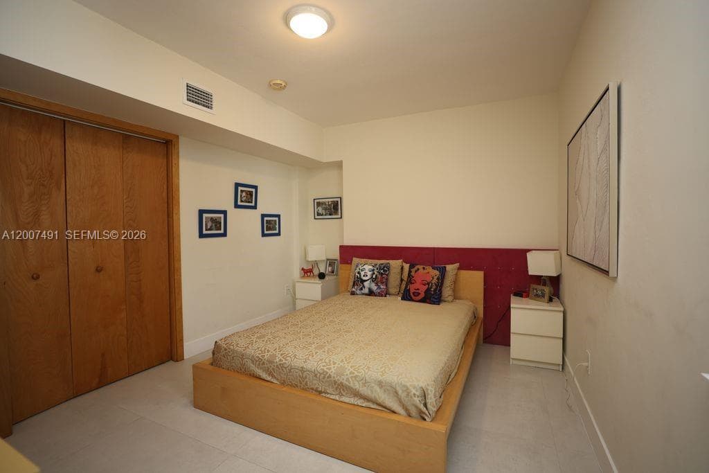 5620 Alton Rd, Miami Beach FL 33140 — 18