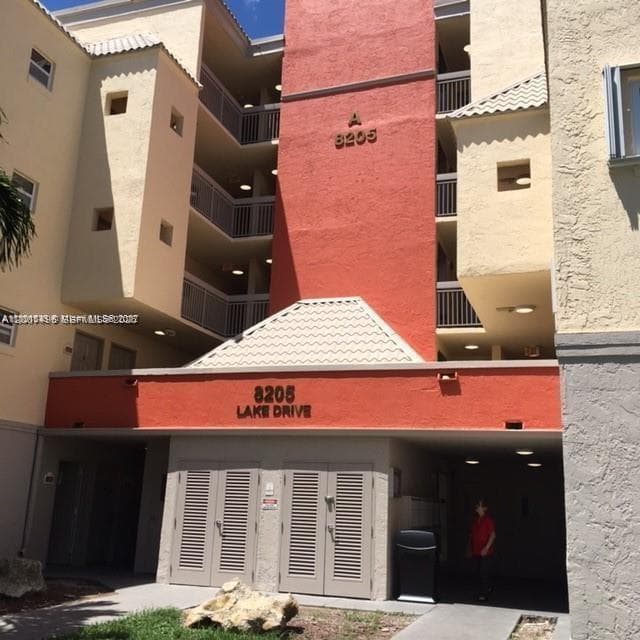 8205 Lake Dr # 204, Doral FL 33166 — 1