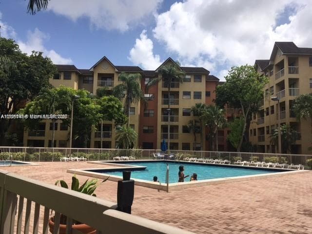 8205 Lake Dr # 204, Doral FL 33166 — 24