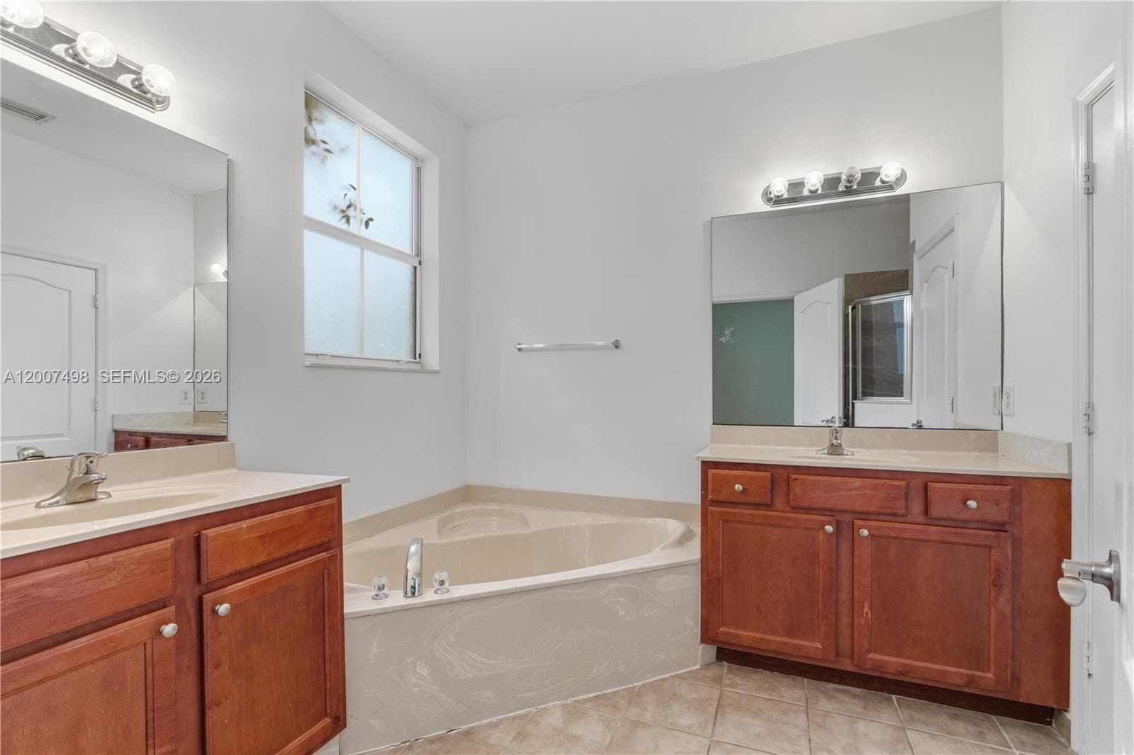3166 NE 11th St, Homestead FL 33033 — 21