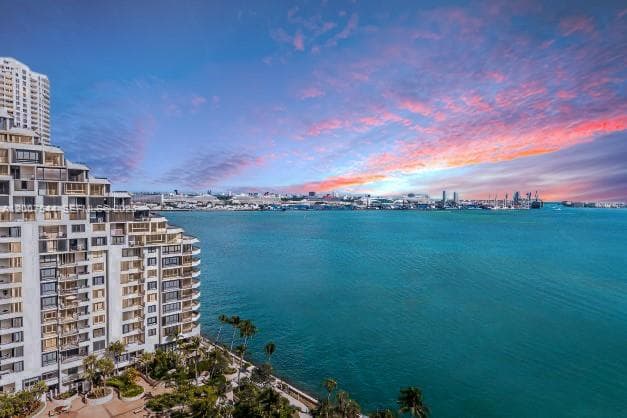 770 Claughton Island Dr # 1905, Miami FL 33131 — 7