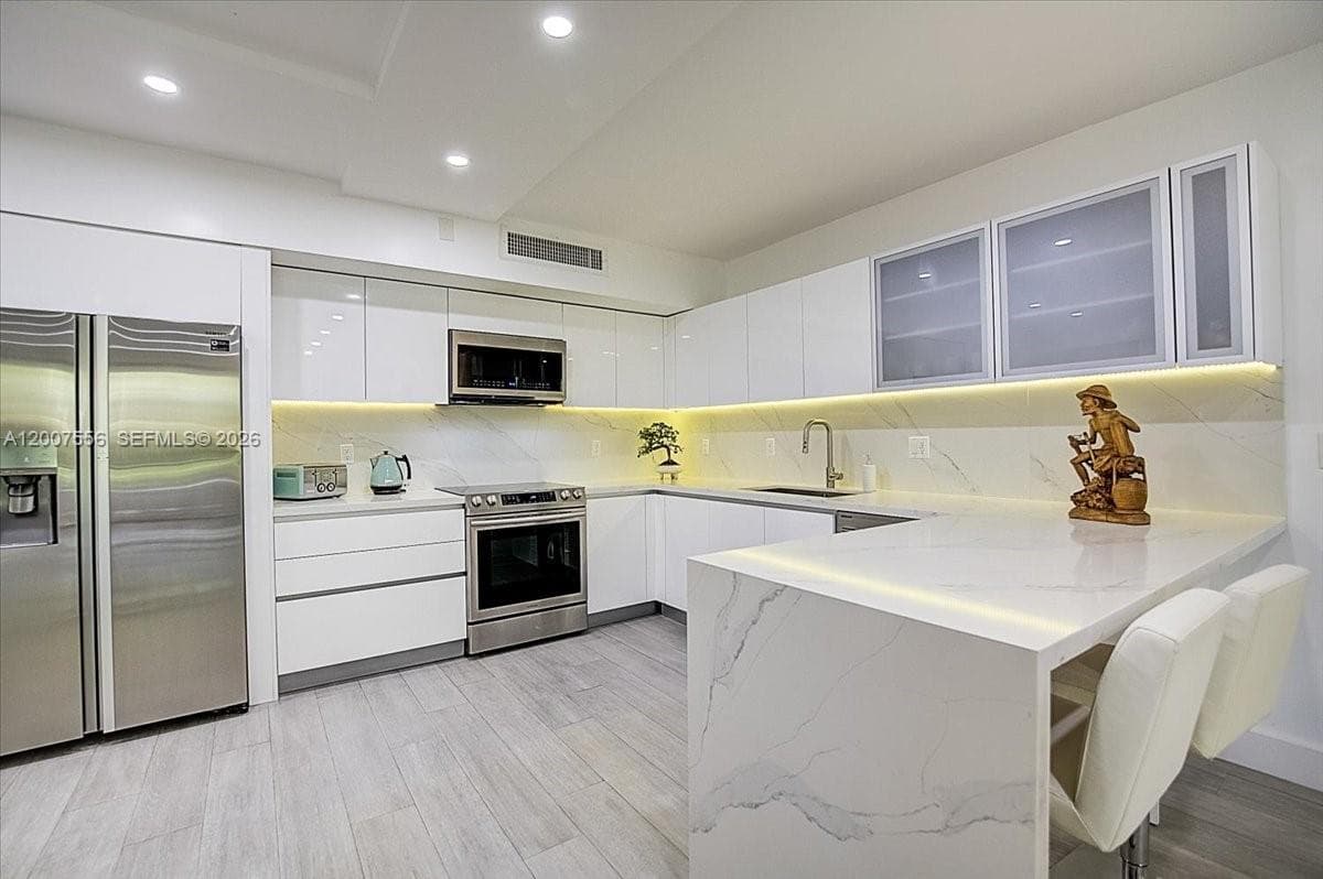101 E Crandon Blvd # 276, Key Biscayne FL 33149 — 13