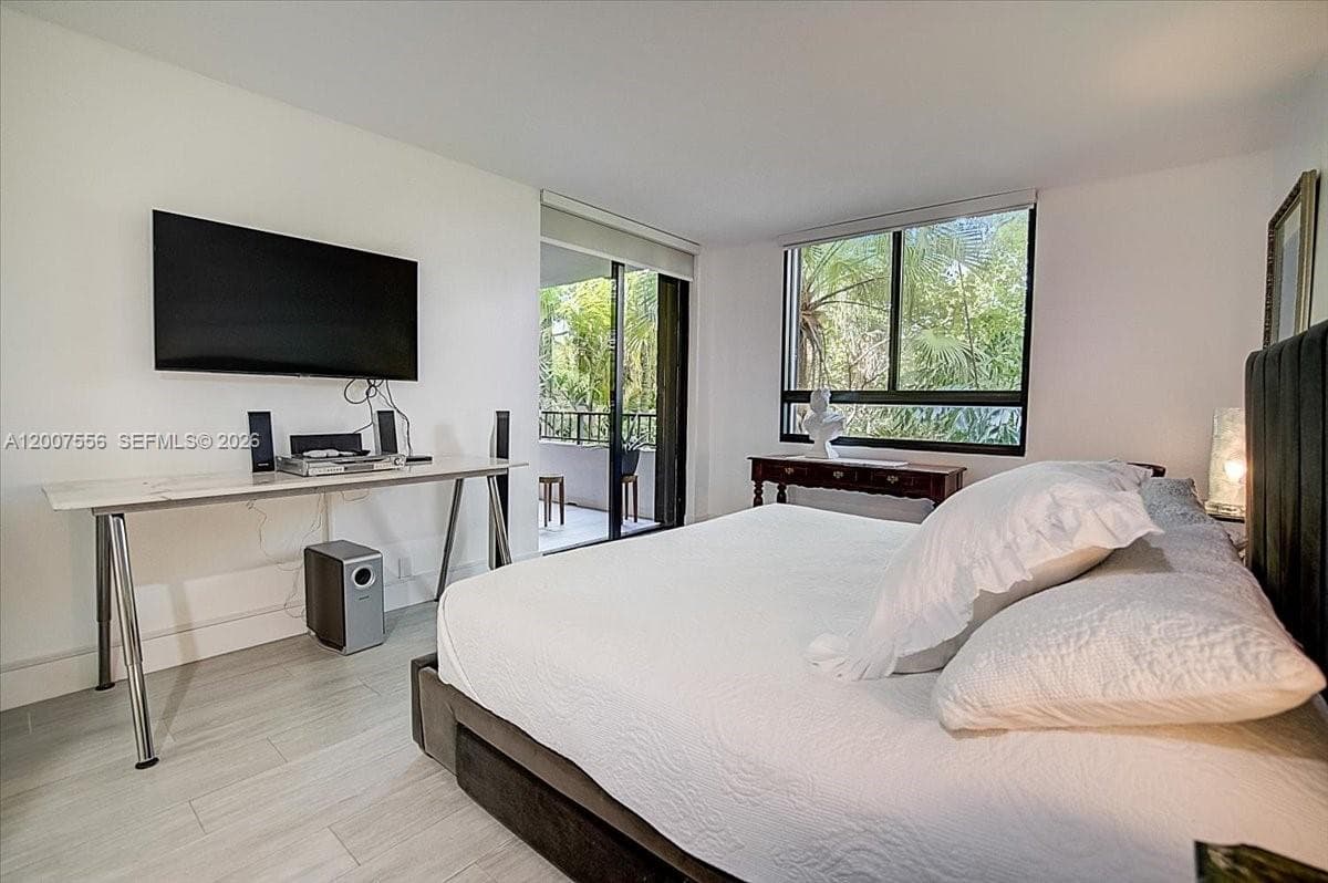 101 E Crandon Blvd # 276, Key Biscayne FL 33149 — 17