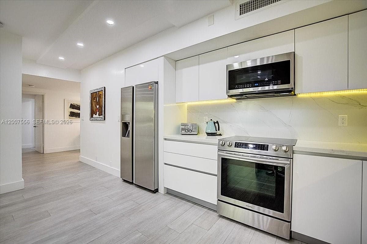 101 E Crandon Blvd # 276, Key Biscayne FL 33149 — 12