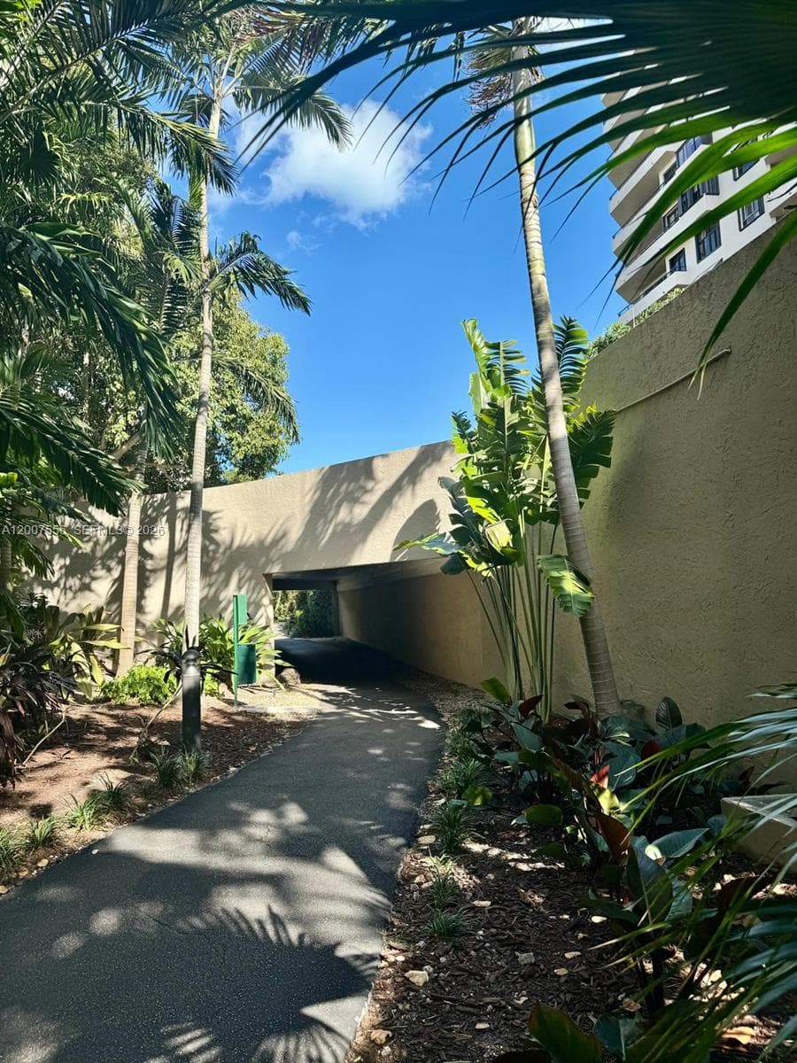101 E Crandon Blvd # 276, Key Biscayne FL 33149 — 67