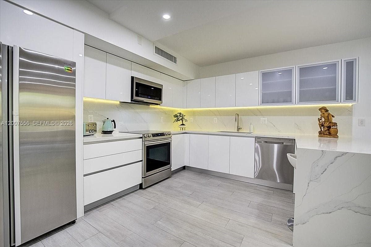 101 E Crandon Blvd # 276, Key Biscayne FL 33149 — 1