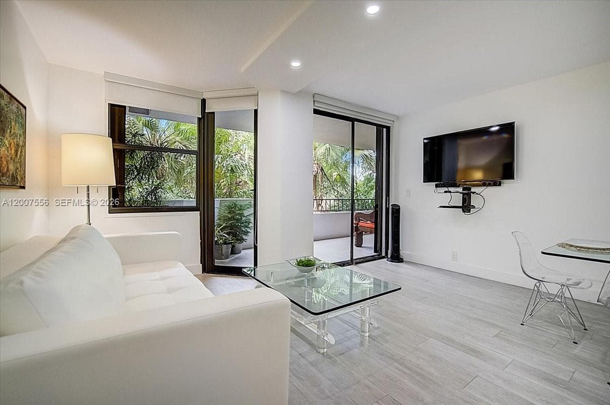 101 E Crandon Blvd # 276, Key Biscayne FL 33149 — 9