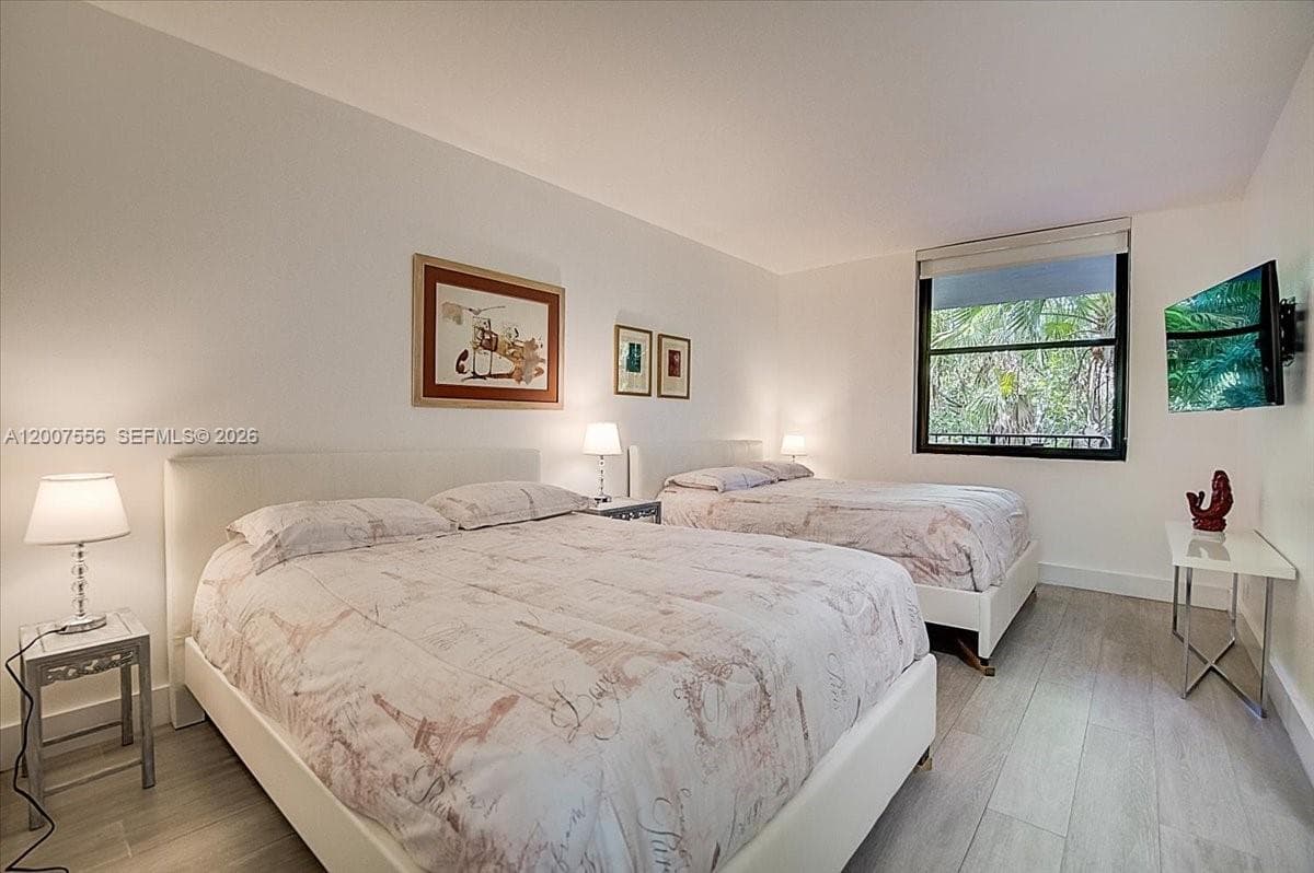 101 E Crandon Blvd # 276, Key Biscayne FL 33149 — 24