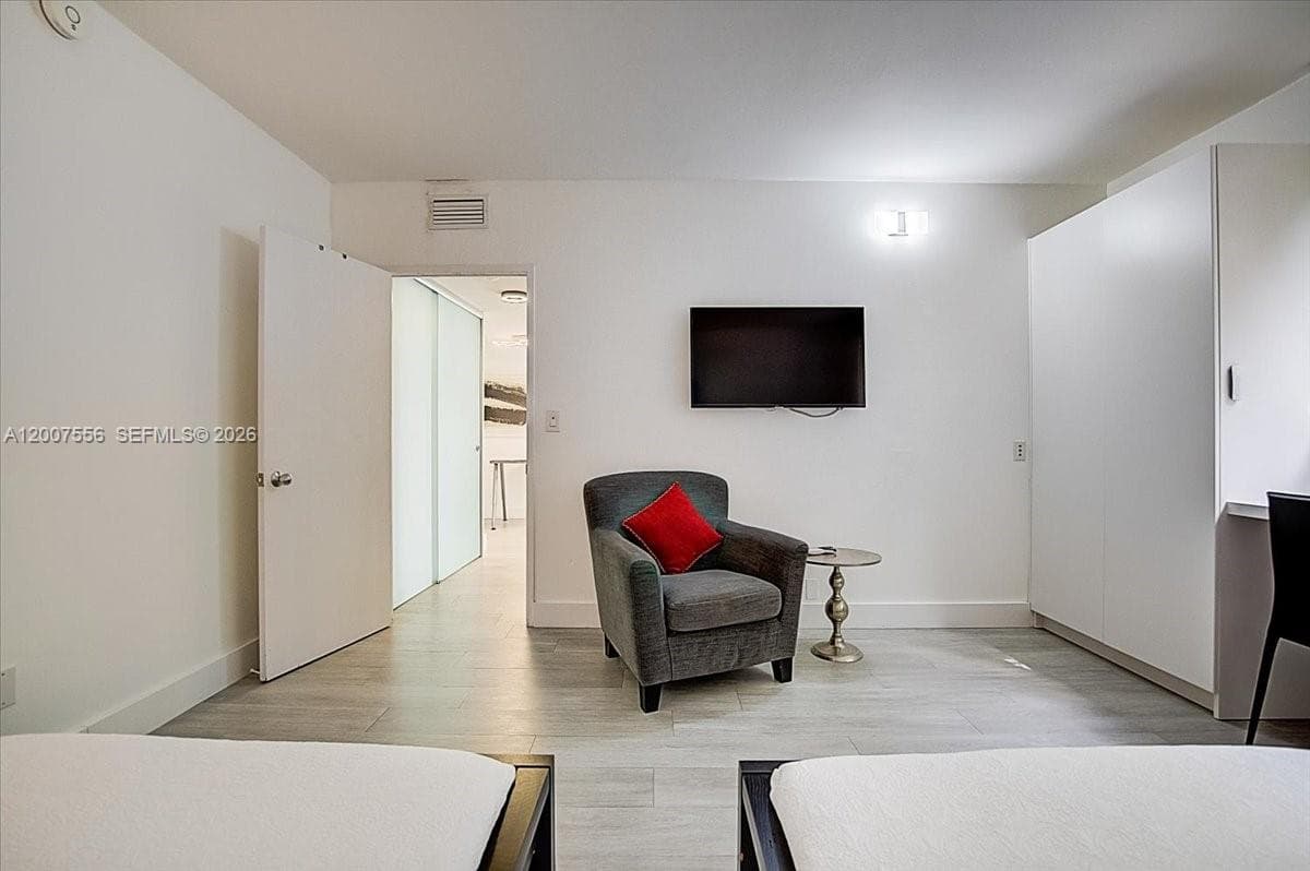 101 E Crandon Blvd # 276, Key Biscayne FL 33149 — 30