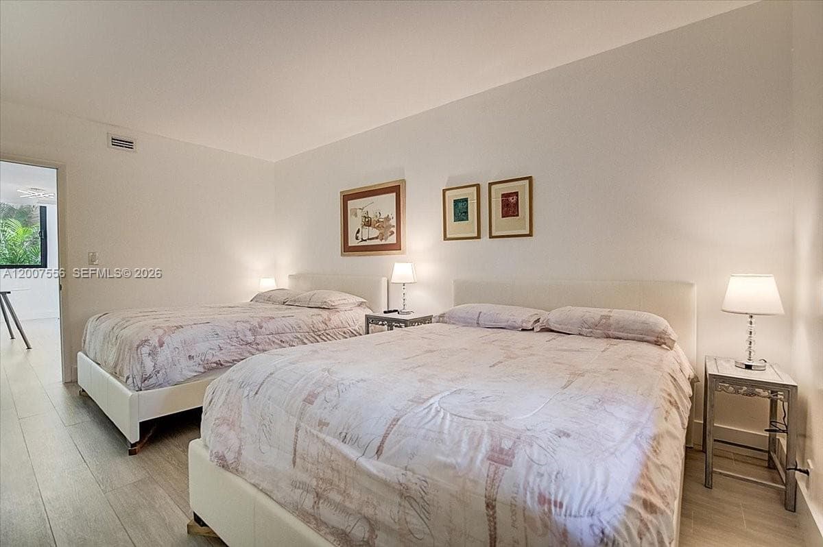 101 E Crandon Blvd # 276, Key Biscayne FL 33149 — 25