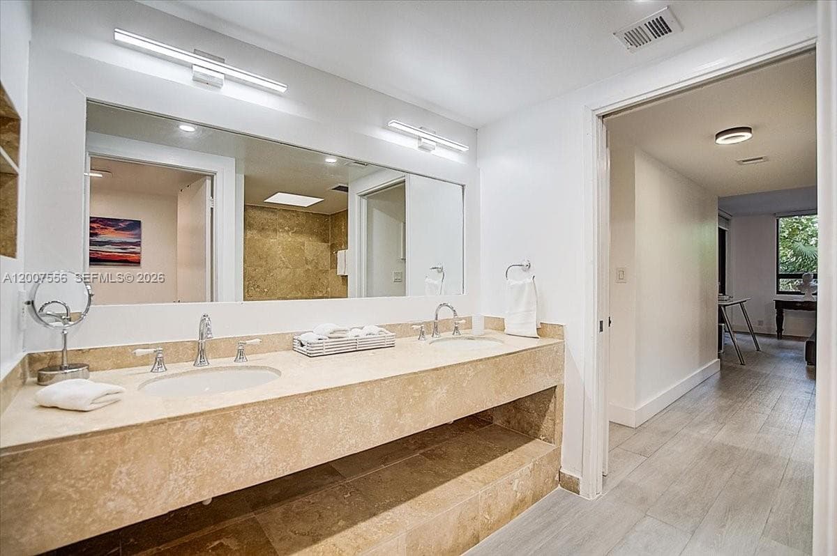 101 E Crandon Blvd # 276, Key Biscayne FL 33149 — 21