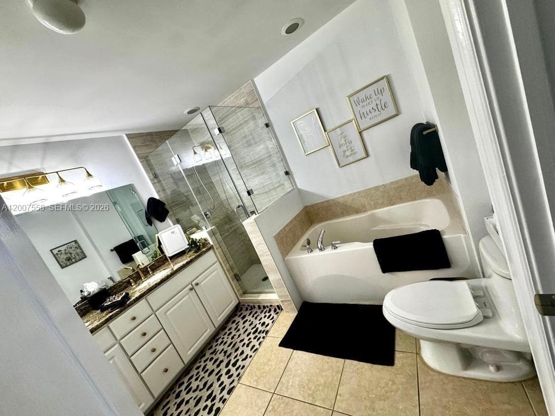 3001 NE 185th St # 225, Aventura FL 33180 — 13