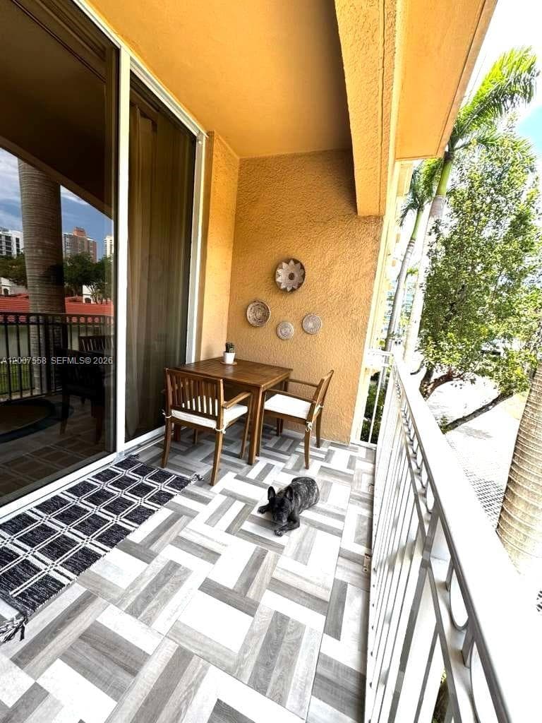 3001 NE 185th St # 225, Aventura FL 33180 — 21