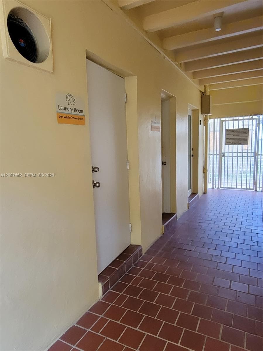 7400 Harding Ave # 15, Miami Beach FL 33141 — 23