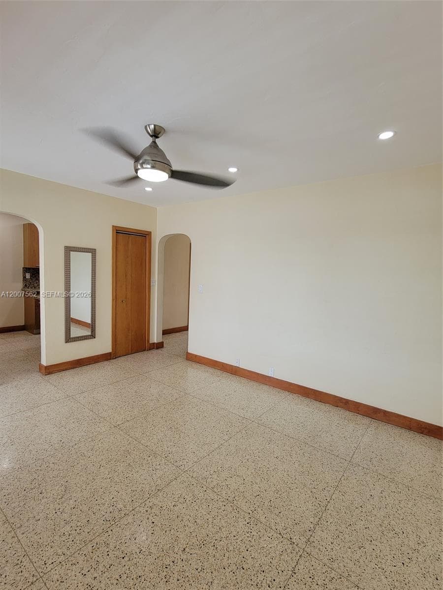 7400 Harding Ave # 15, Miami Beach FL 33141 — 12