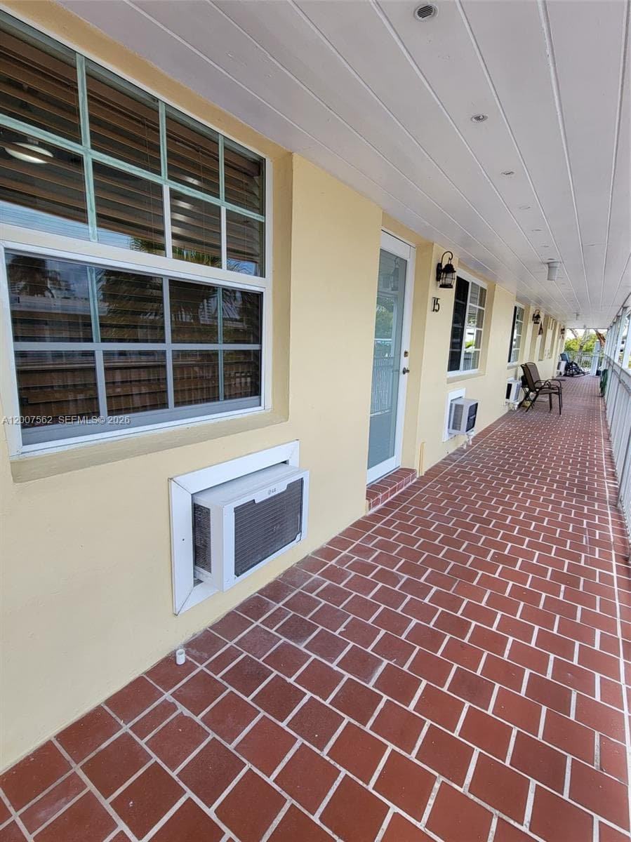 7400 Harding Ave # 15, Miami Beach FL 33141 — 8