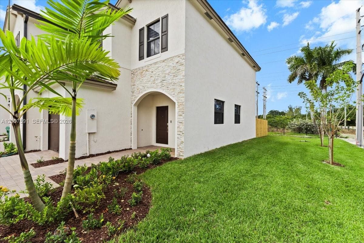 23210 SW 133rd Ct, Miami FL 33032 — 2