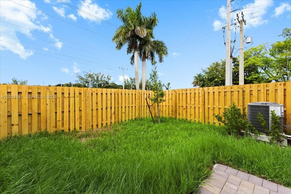 23210 SW 133rd Ct, Miami FL 33032 — 12