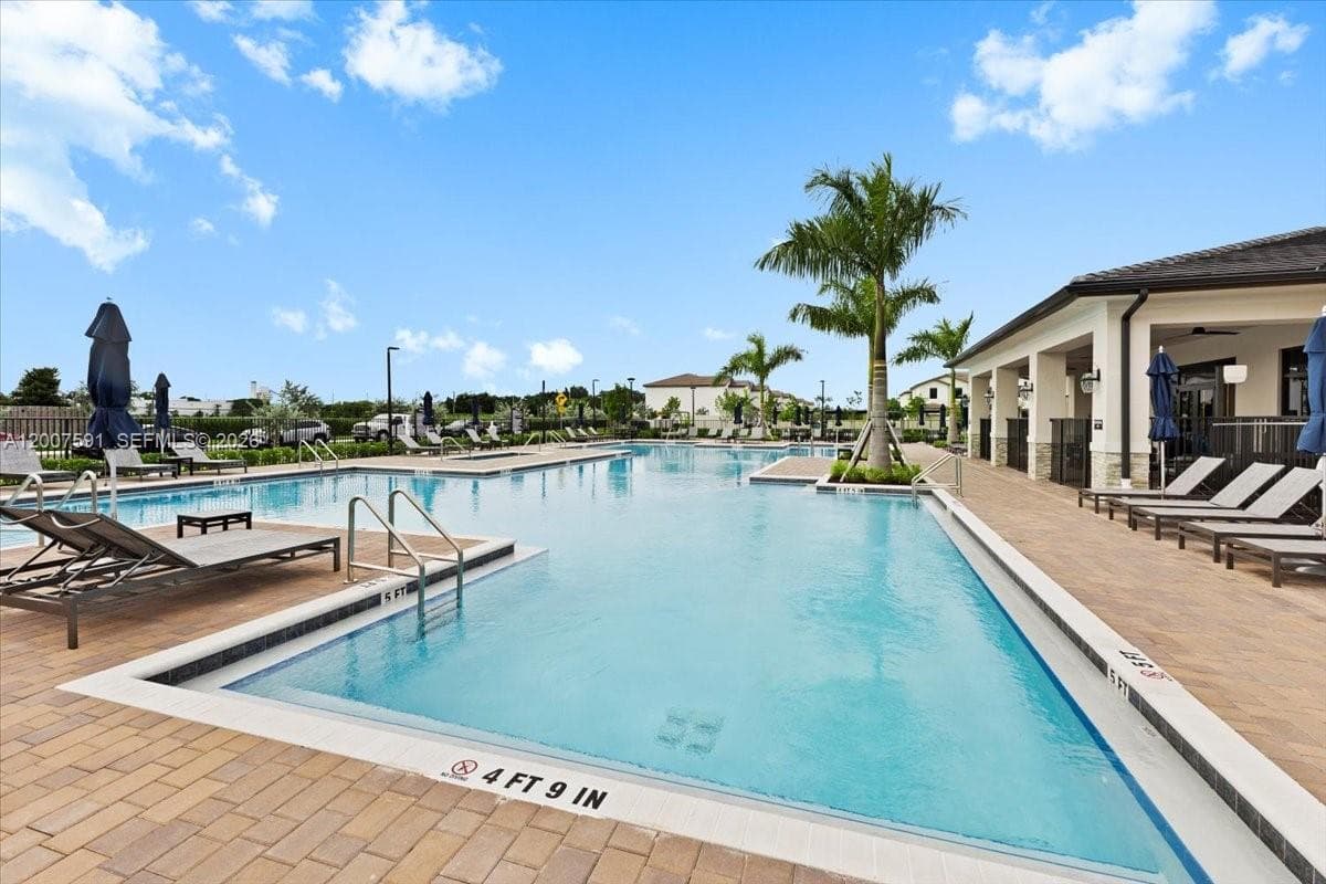 23210 SW 133rd Ct, Miami FL 33032 — 41